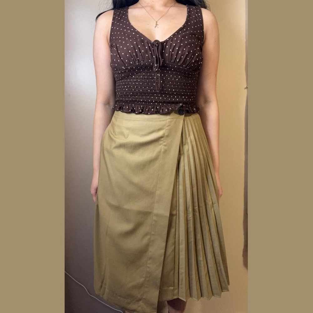 Tan Pleated Skirt